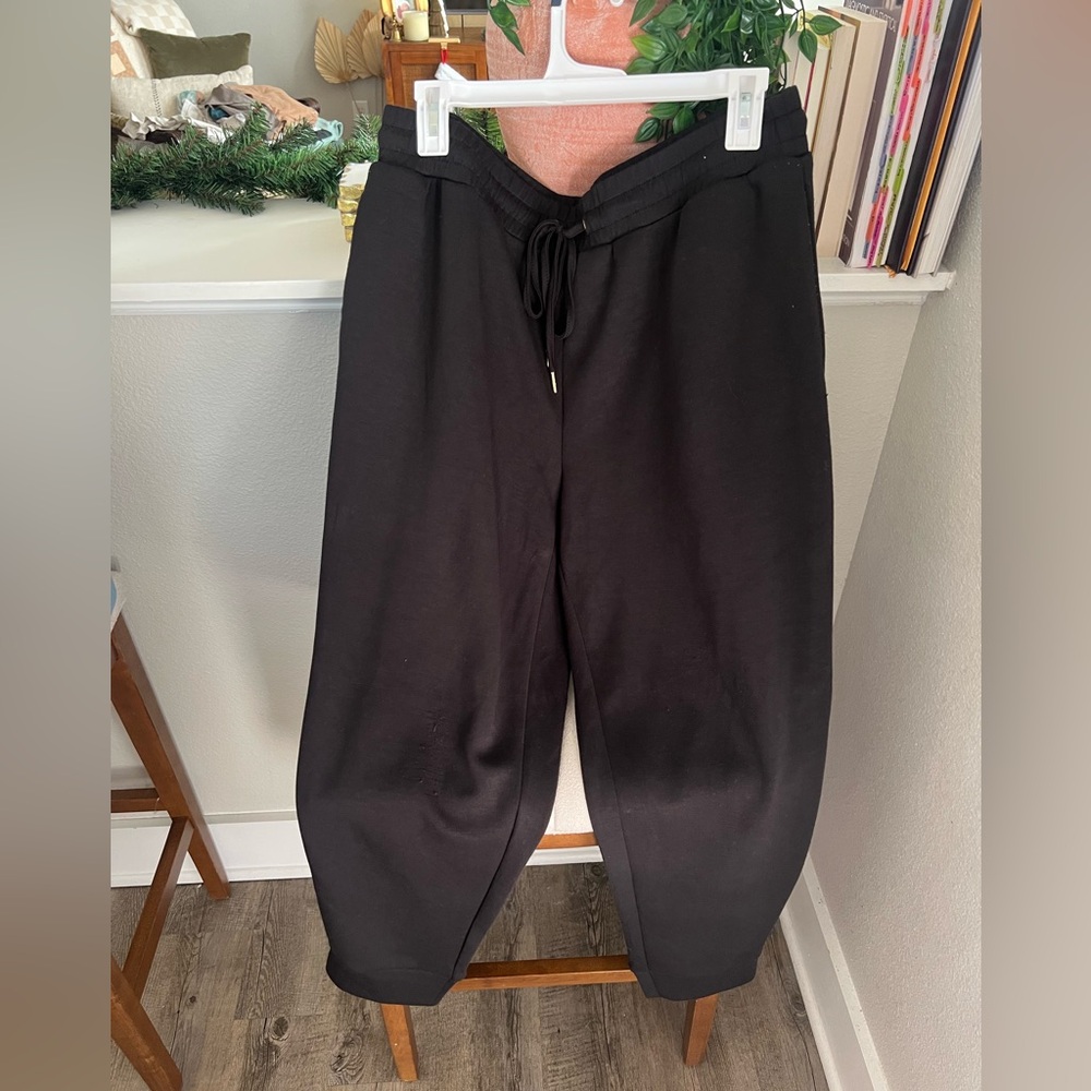Ann Klein Black Joggers